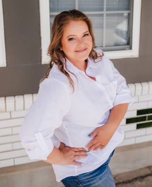 Portrait photo of Crystal Hoffman